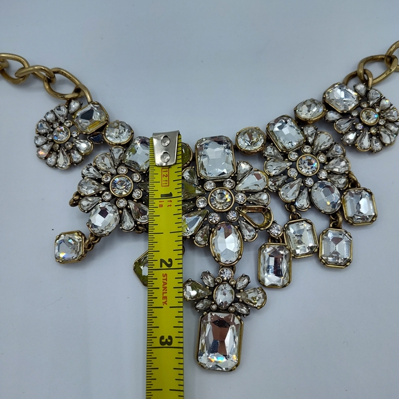 Banana Republic Crystal Bib Statement Necklace Gold Tone Vintage Glam STUNNING - Picture 6 of 11